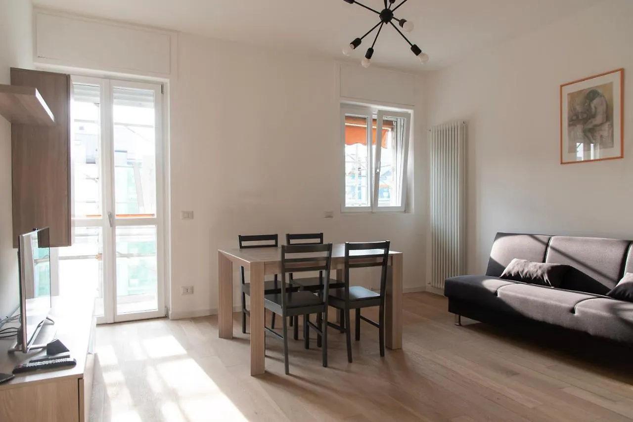 Apartment Youhosty - Grazioli 11 Milan