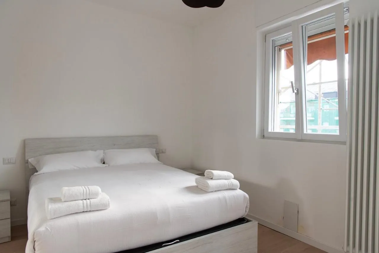 Apartment Youhosty - Grazioli 11 Milan Italy