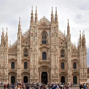 Appartamento In Milano, Close To Undergrond M3, Milano